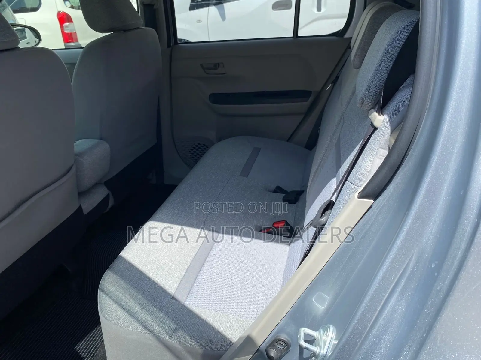 Toyota Passo 2018 Silver