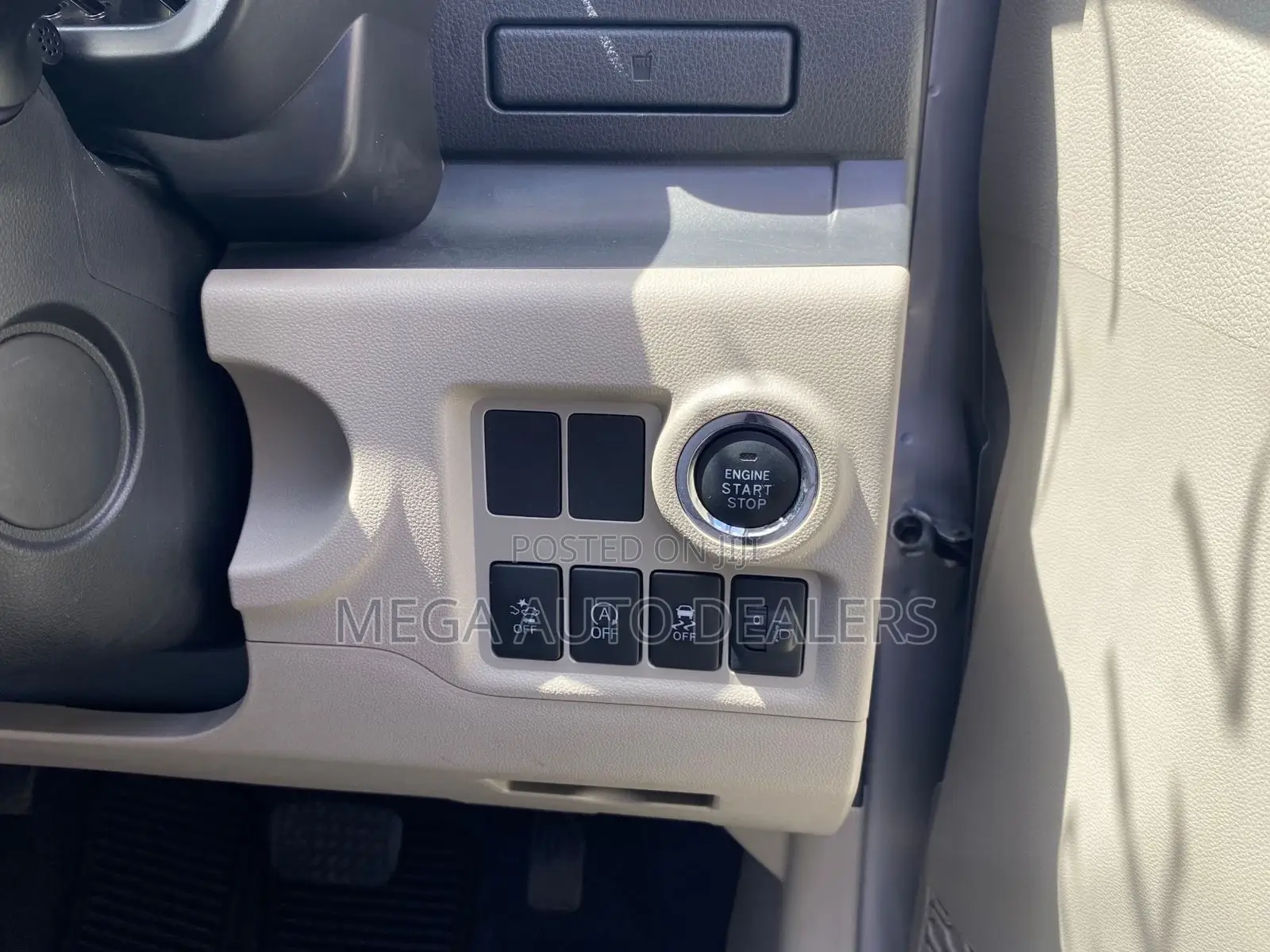 Toyota Passo 2018 Silver