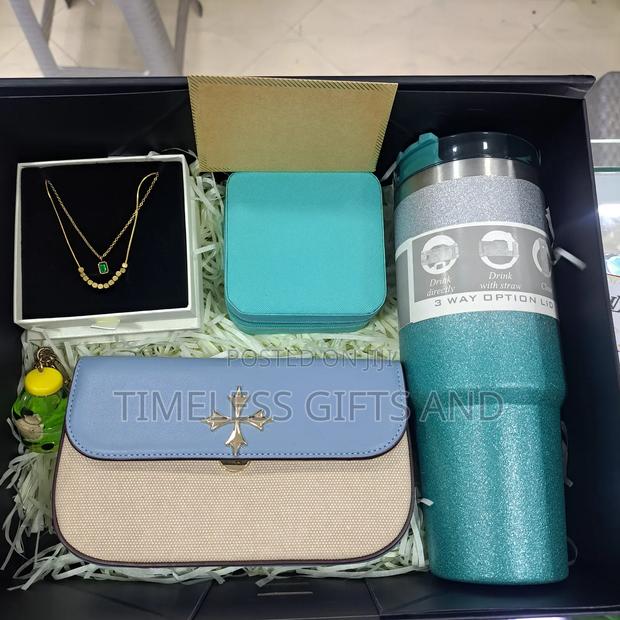Ladies Gift Hamper Surprise Gift Set - thumbnail 2
