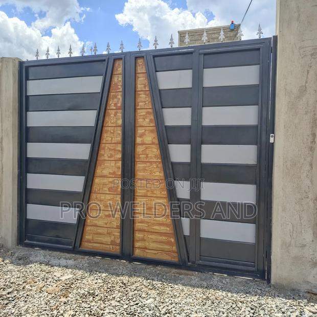 Beautiful Custom Steel Gates – Built For Strength & Elegance!