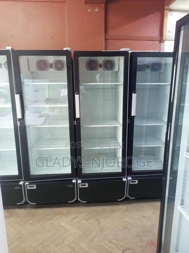 Perfct Working Display Fridge (Well Maintained) - thumbnail 4