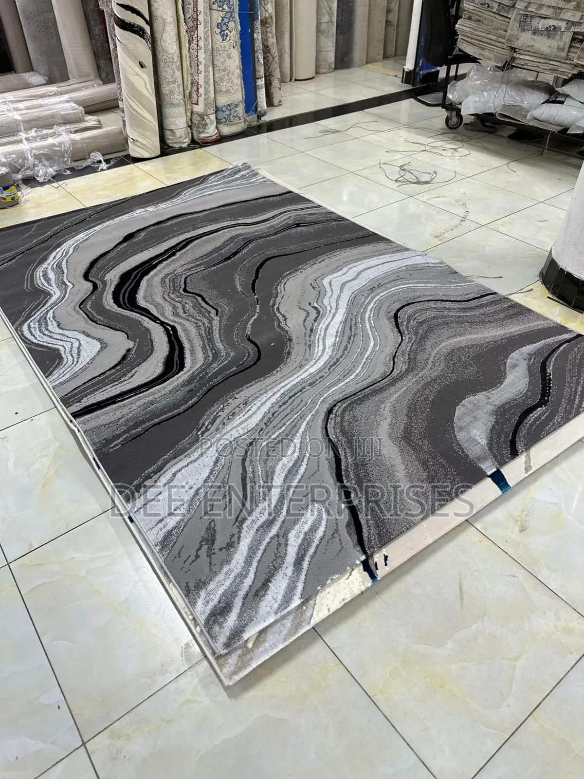 Luvi Carpets 5×8