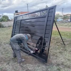 Strong & Stylish Custom Steel Gates – Made To Last!