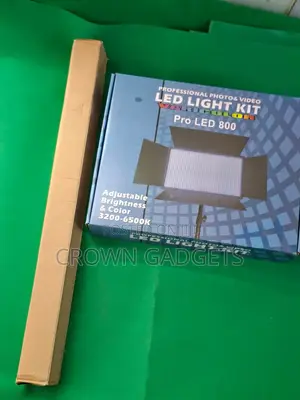 Led U800 Photo Video Studio Light 3200– With Tripod