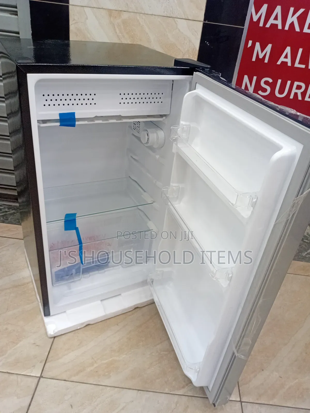 Ailyons 90 Litres Fridge