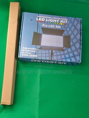 Led U800 Varicolor Light Kit With Tripod & Adjustable Brightness - thumbnail 2