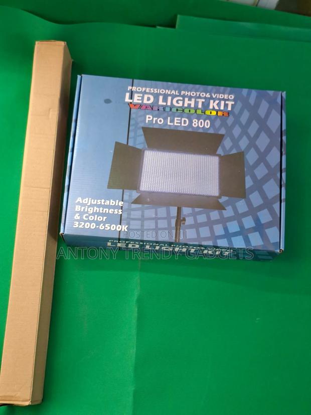 Led U800 Varicolor Light Kit With Tripod & Adjustable Brightness - thumbnail 4