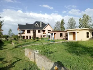 5bdrm Maisonette in Njoro for sale