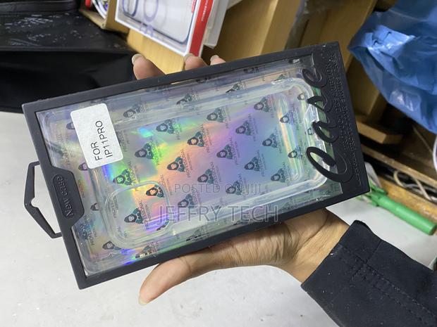 Matekxy iPhone 11 Pro Non-Yellowing Shockproof Phone Clear Case - thumbnail 3