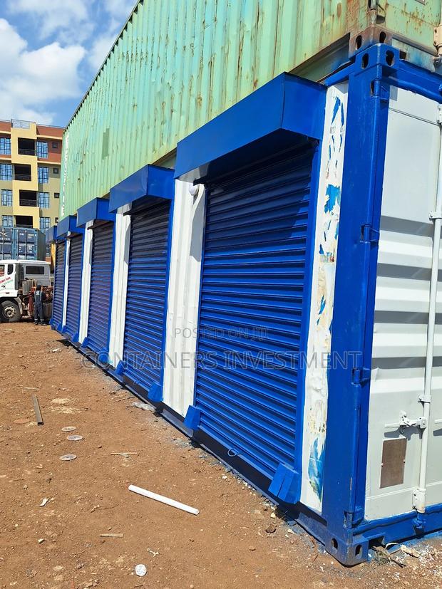 Container Stalls For Sale In White And Blue-