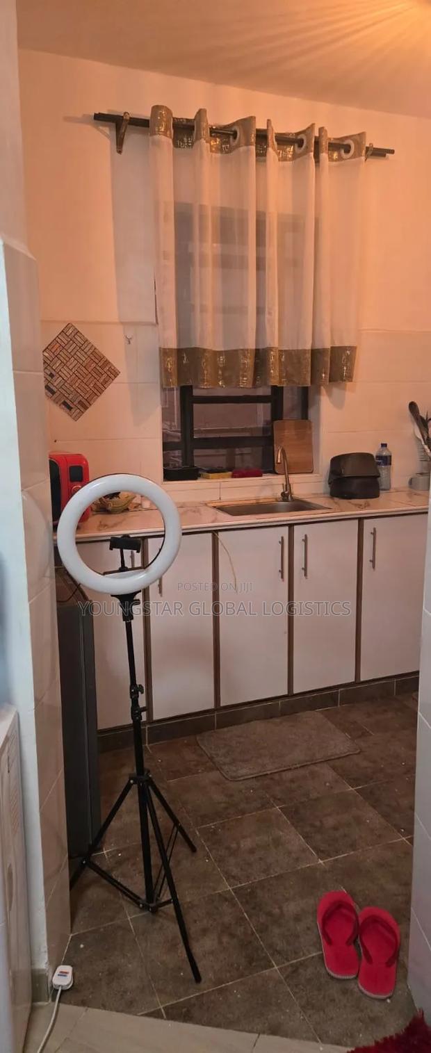 Arirbnb 1 Bedroom in Donholm - thumbnail 8