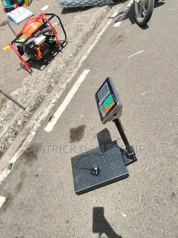 Digital Weighing Scale - main view