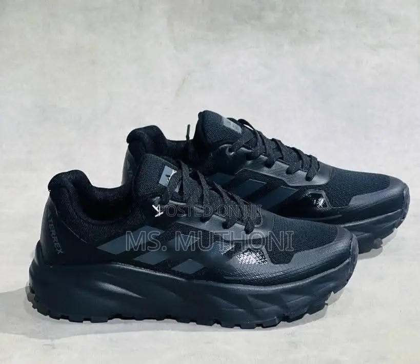Adidas Trainers / Work Out Shoes 40-45