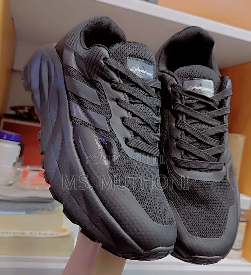 Adidas Trainers / Work Out Shoes 40-45