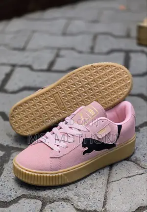 Puma Unisex Suede Platform Sneaker