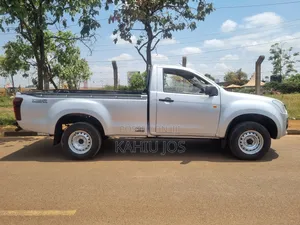 Isuzu D-MAX 2021 Silver