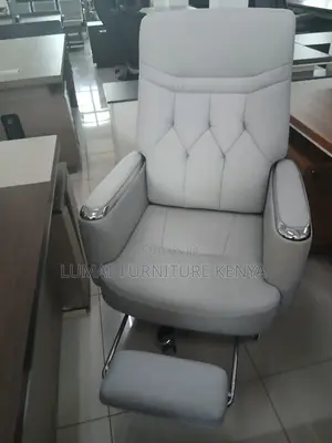 High-Back Director’S Chair