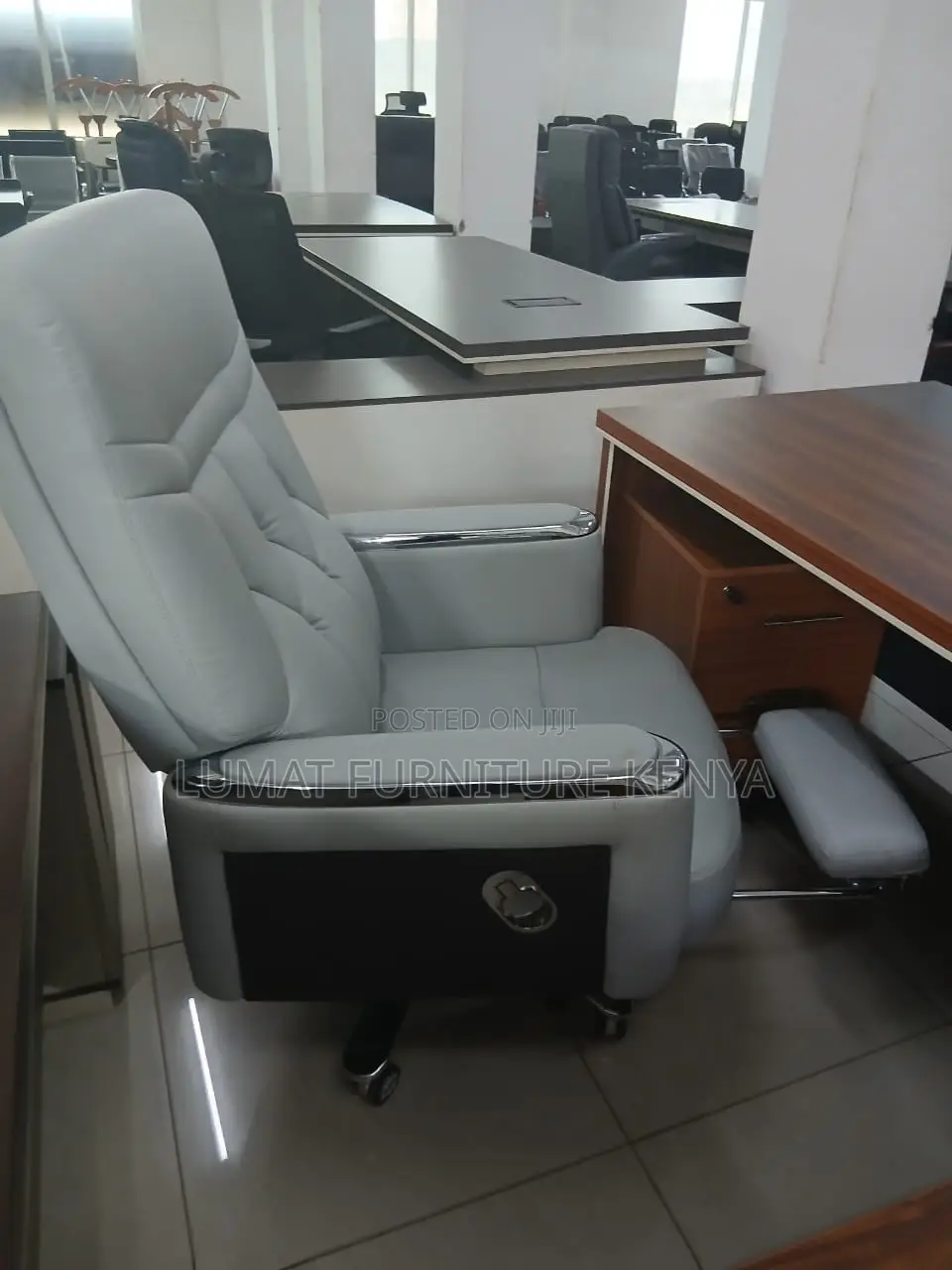 High-Back Director’S Chair