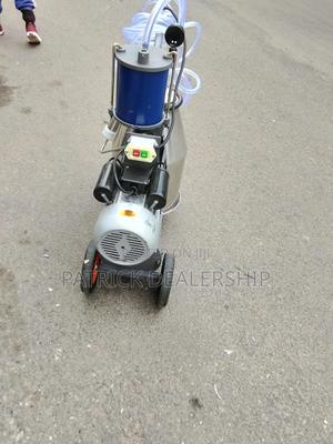 Potable Milking Machine - thumbnail 2