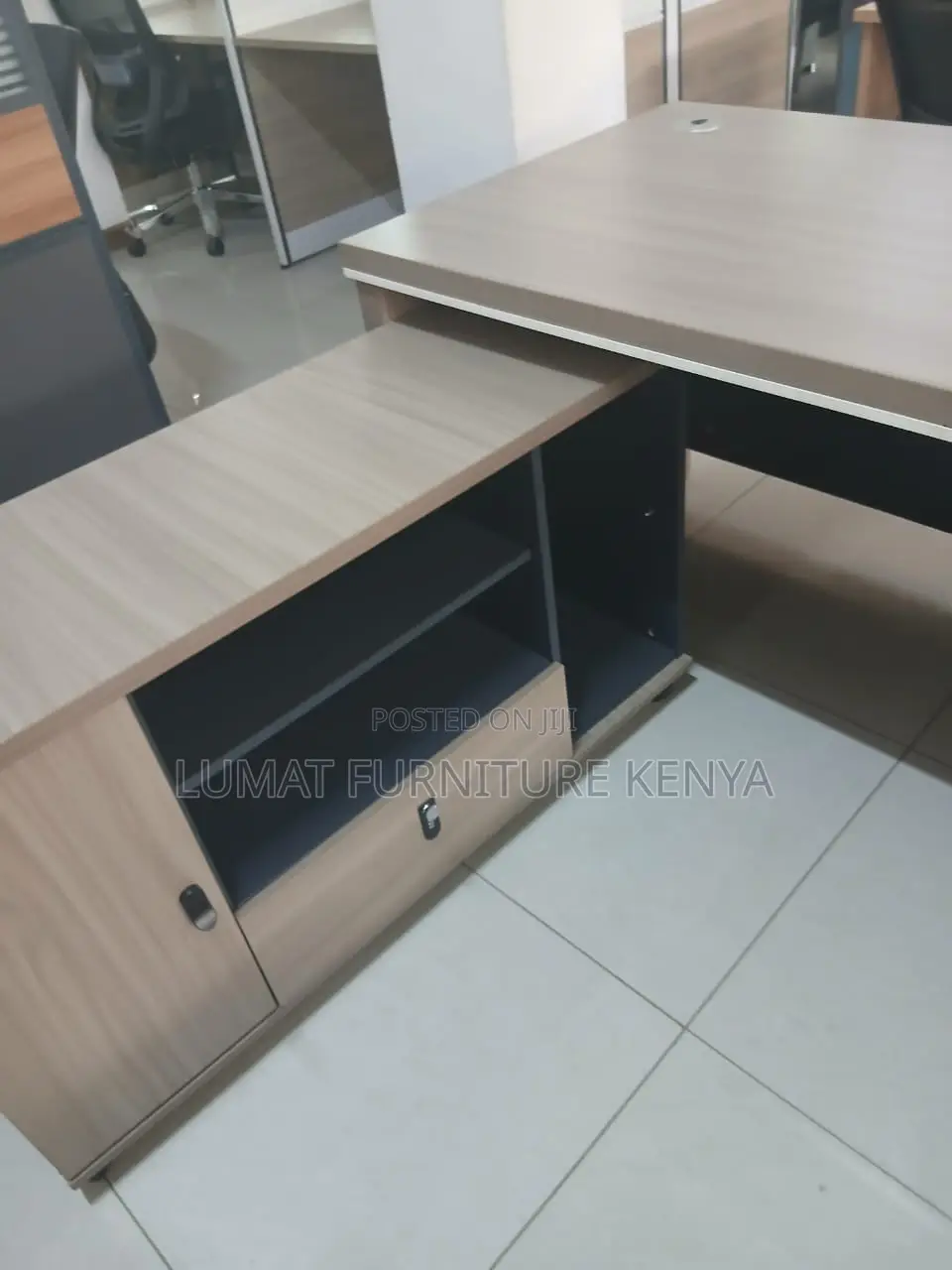 Manager’S Desk