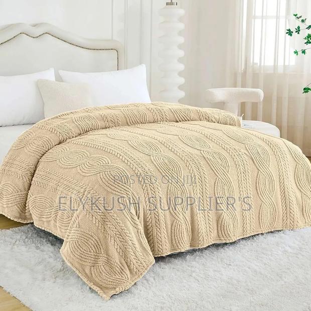 Sherpa Throw Blanket Size 200 * 230 Cm - thumbnail 10