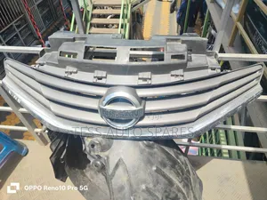 Nissan Note 2013 Grille