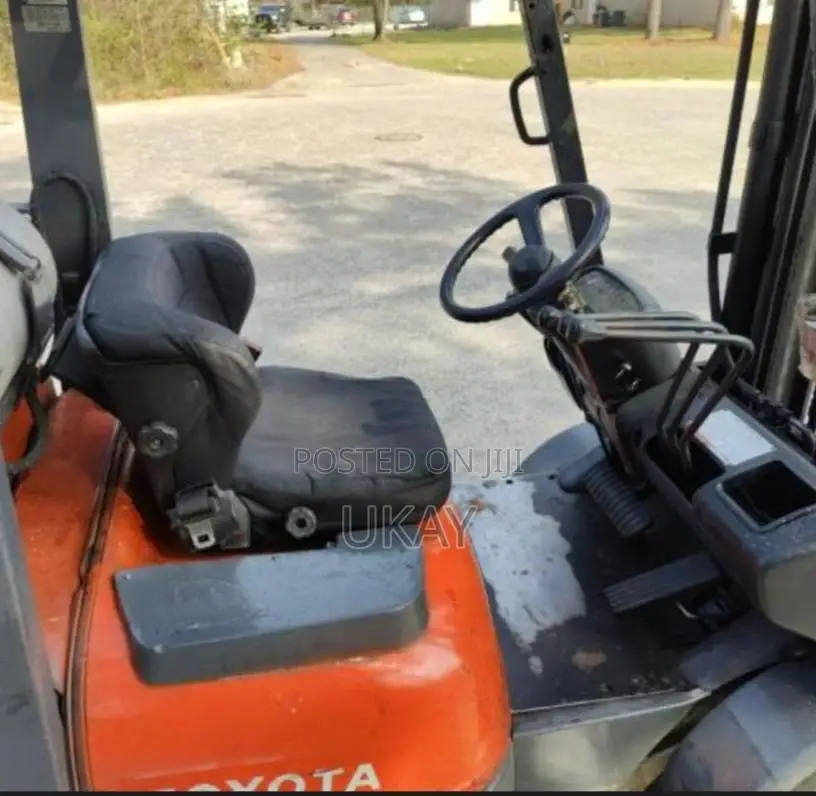 Toyota 2 Tonne Gas Forklift.