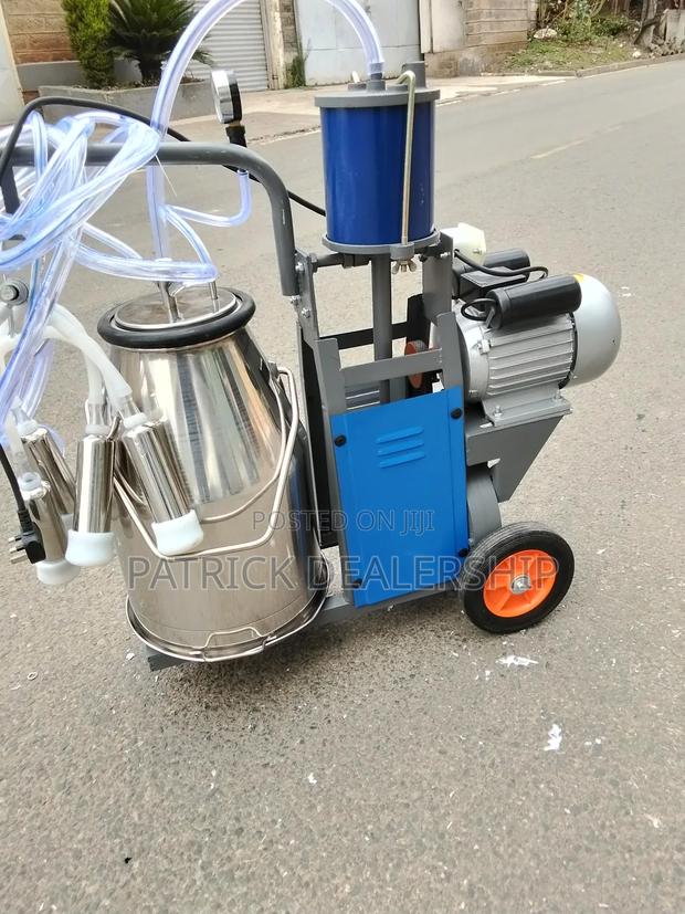 Farm Fresh Milking Machine - thumbnail 2