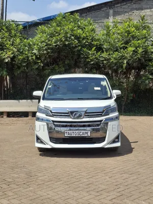 Toyota Vellfire 2018 White