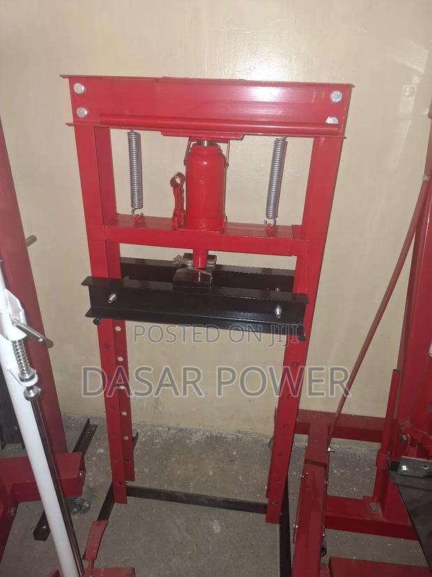 20 Ton Hyraulic Pressing Machine - main view