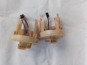 Nissan Xtrail T30 Fuel Pump Top Cover