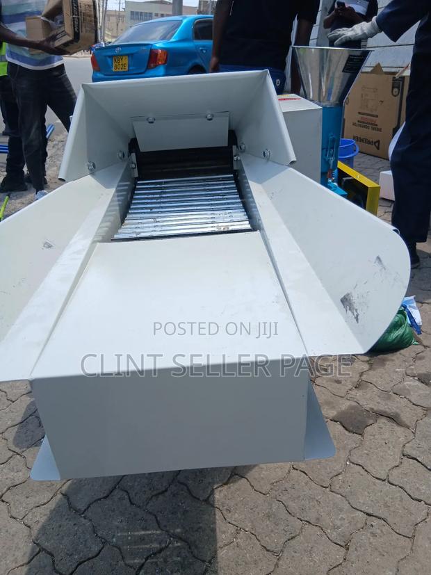 High Speed Livestock Feed Crusher / Chopper Grinder - thumbnail 3