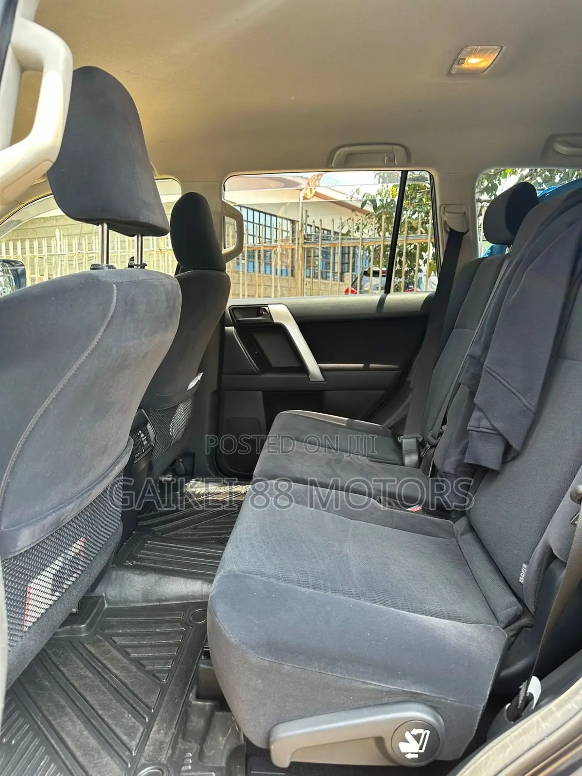 Toyota Land Cruiser Prado 2.7 2022 Gray