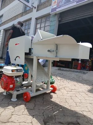 Poultry Feed Grinder / High Speed Feed Chopper (Engine)