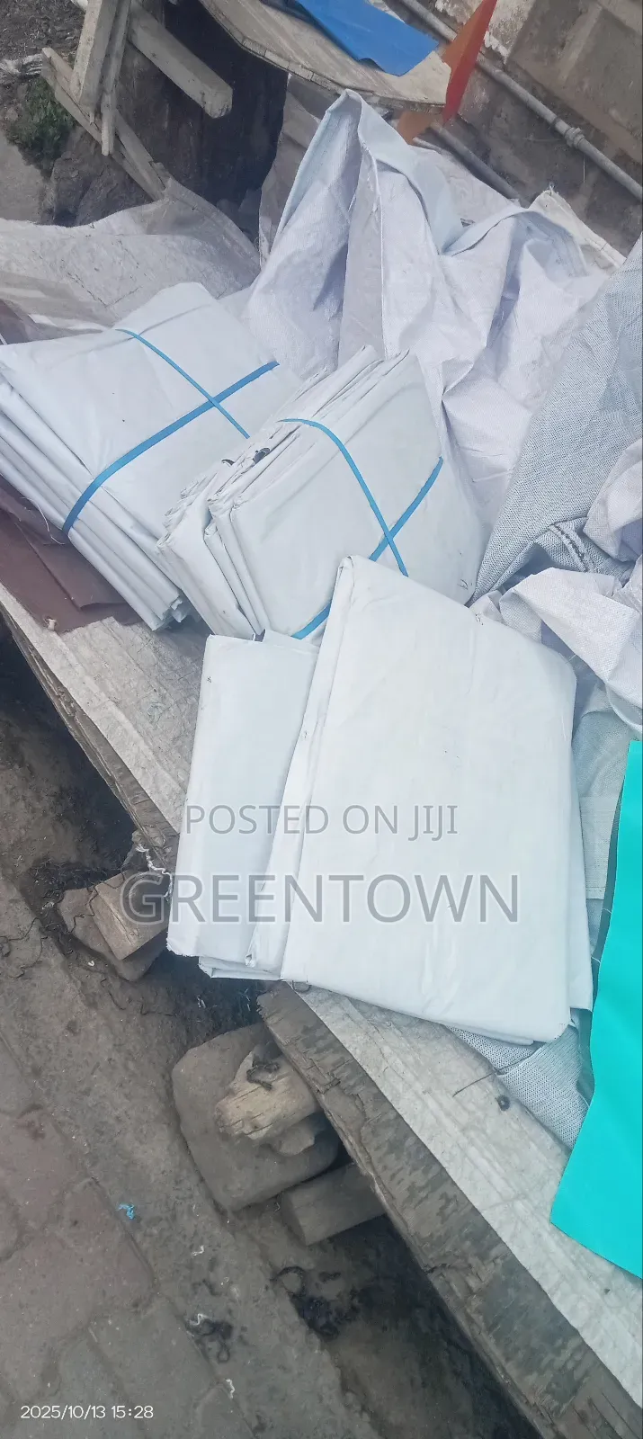 Waterproof, Uv Resistant 4m By12m Long Lasting Tarpaulin