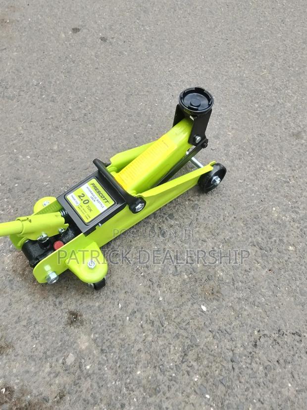 2ton Hydraulic Floor Jack - thumbnail 2
