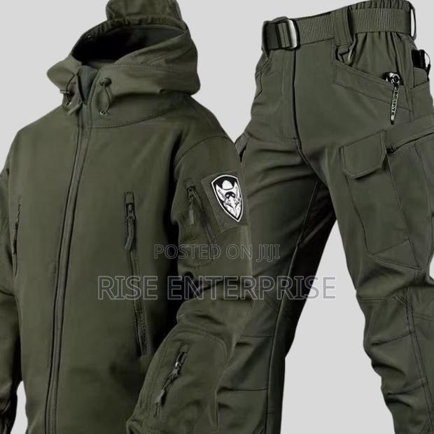 Tactical Army Green Outdoor Soft Shell Waterproof Suit