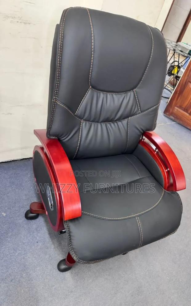 Black Leather Executive Office Chair - main view
