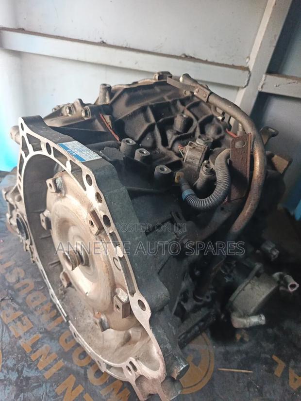 Sienta Gearbox - main view