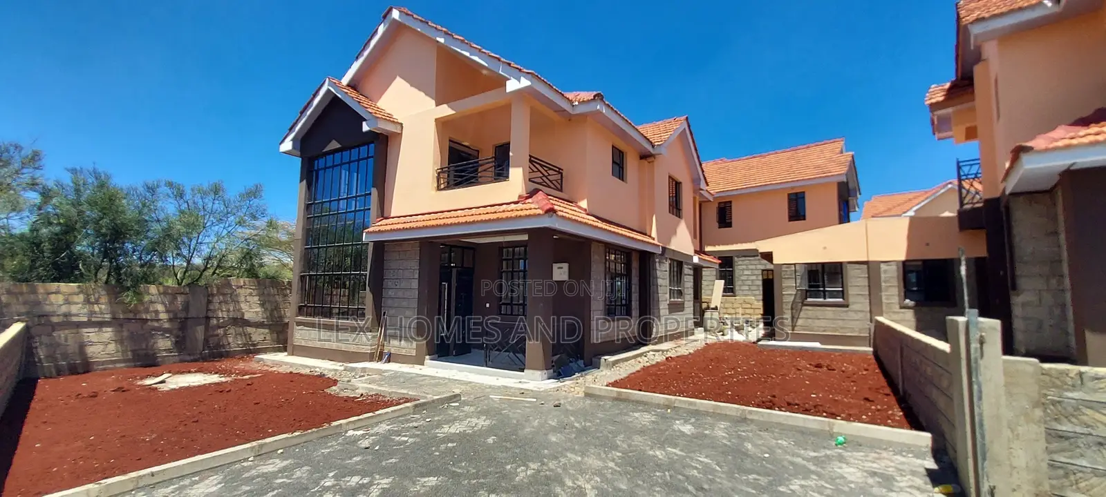 4bdrm Maisonette in Rimpa for sale
