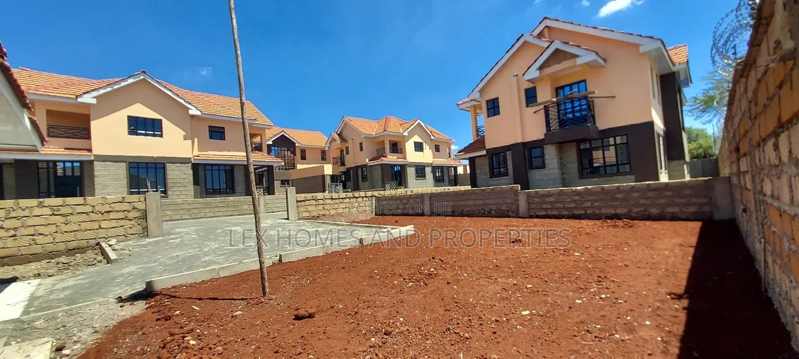 4bdrm Maisonette in Rimpa for sale