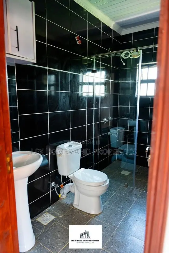 4bdrm Maisonette in Rimpa for sale