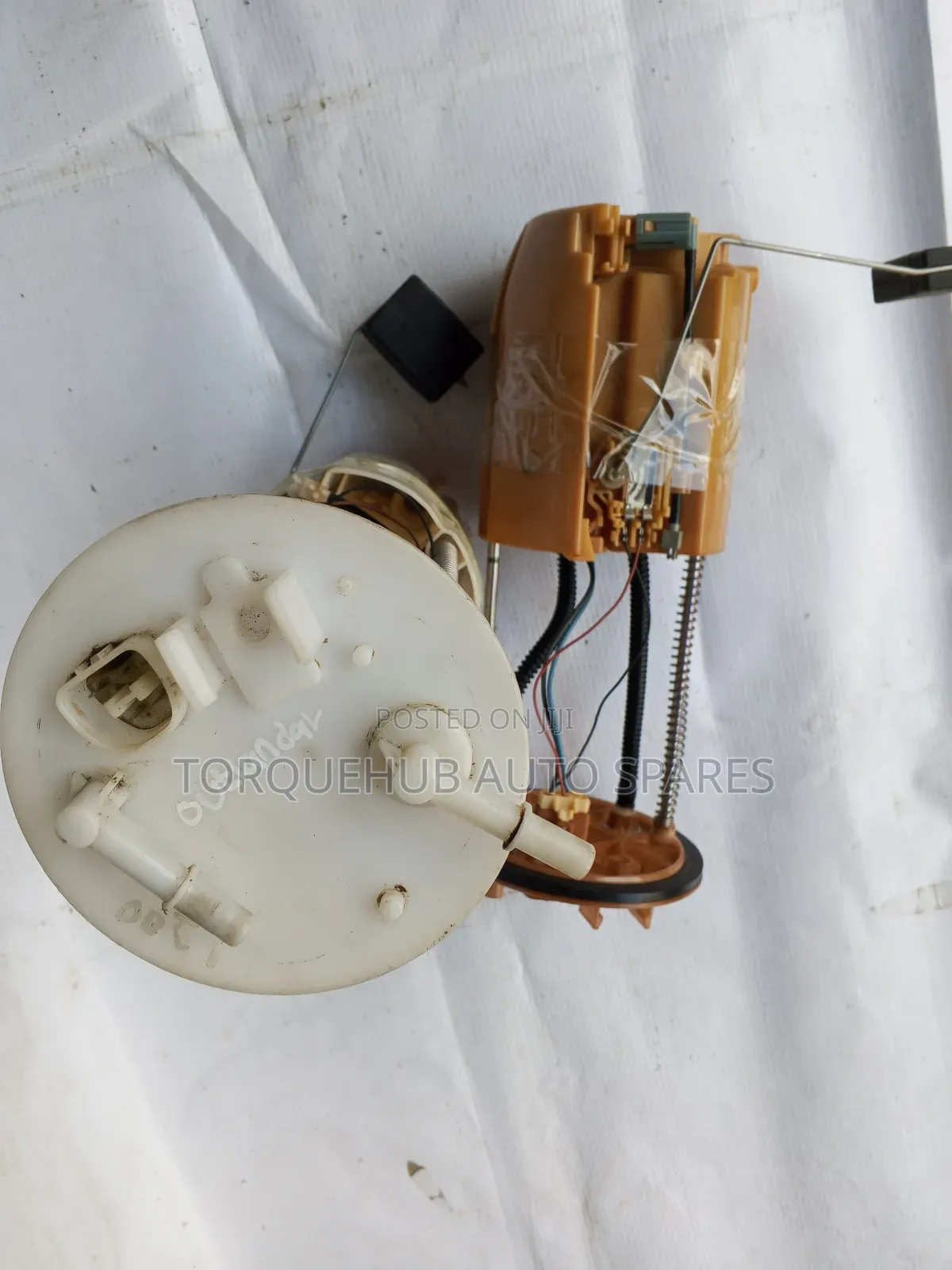 Mitsubishi L200 Fuel Pump