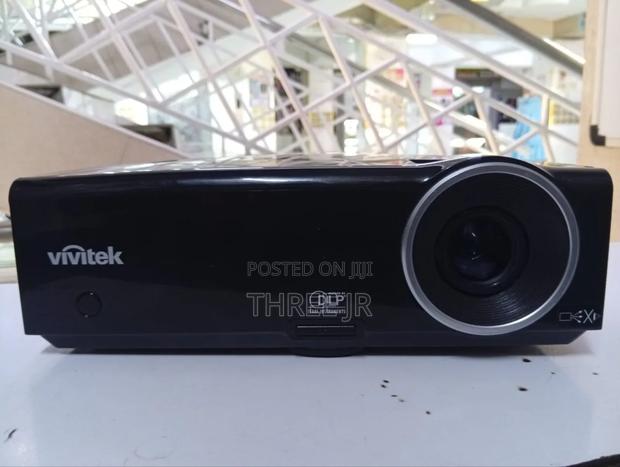 Vivitek DLP Projector Very Affordable With Sharp Images - main view