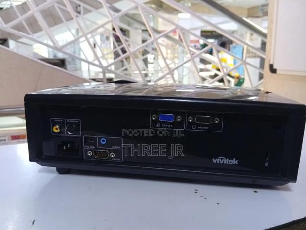 Vivitek DLP Projector Very Affordable With Sharp Images - thumbnail 2