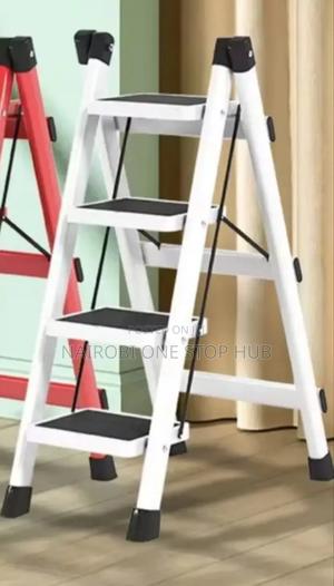 Durable 4 Step Folding Ladder - thumbnail 2