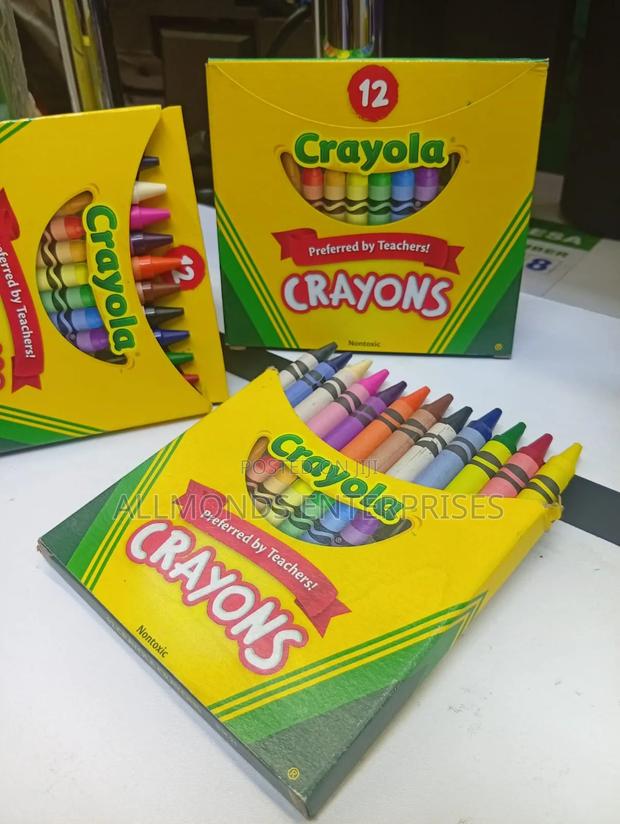 A Packet of 12pcs Crayola Crayons - thumbnail 3