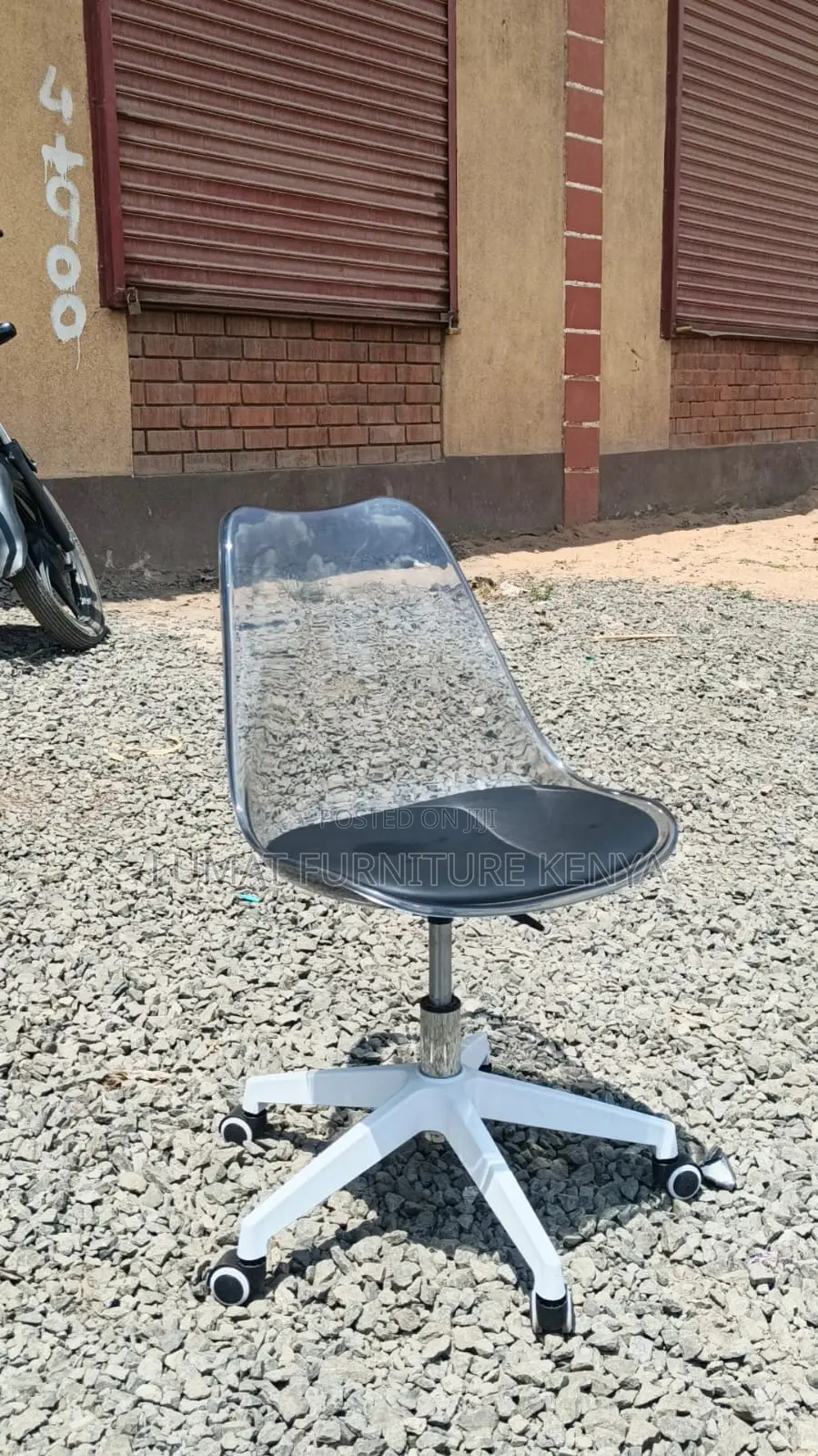 Modern Eames Desk Chair