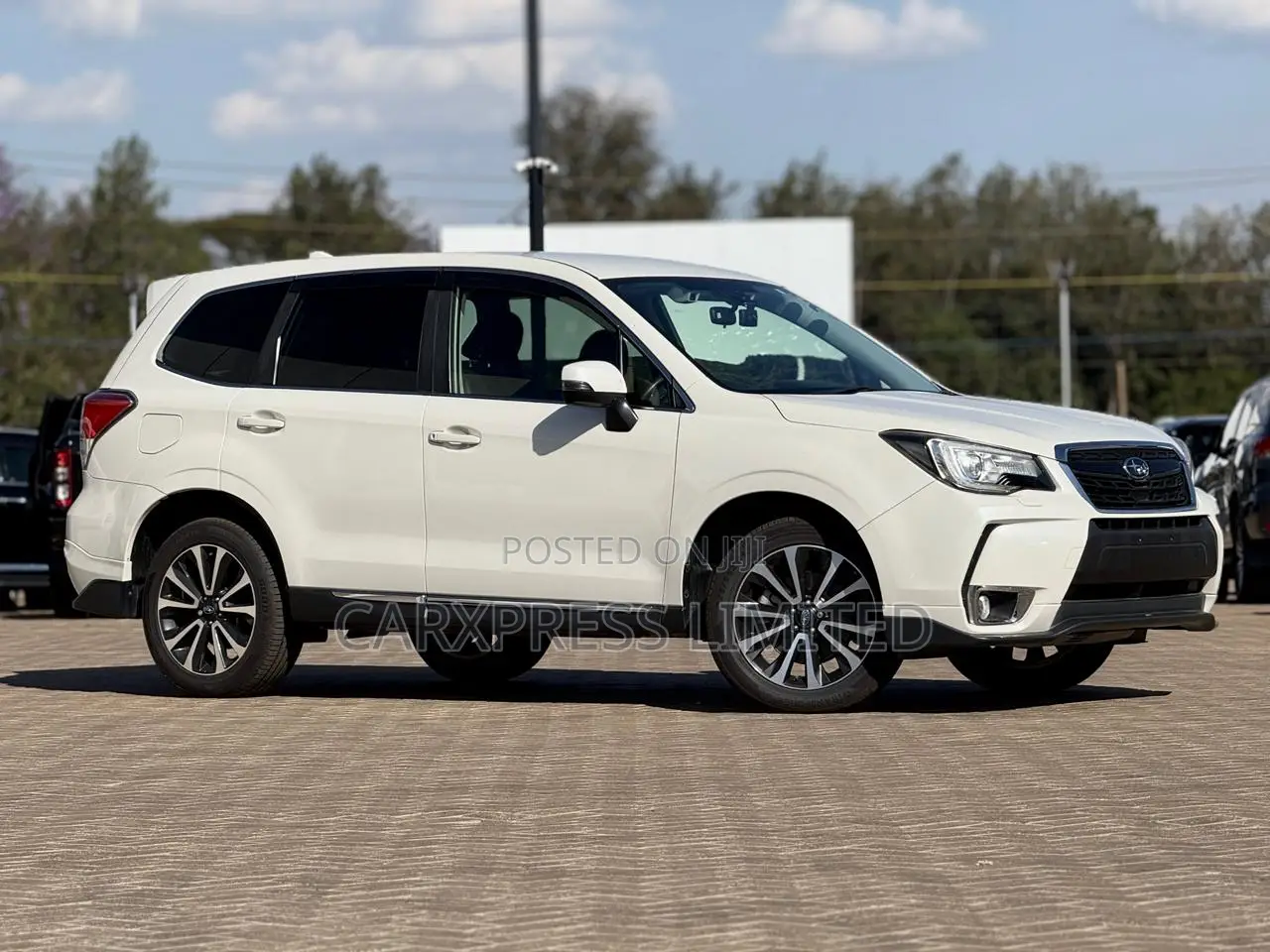 Subaru Forester 2017 White