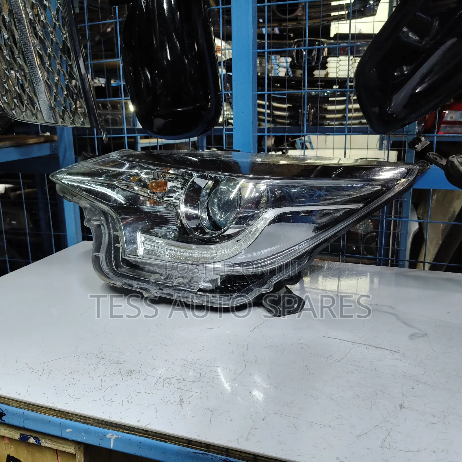 Ractis 2015 Xenon Headlight